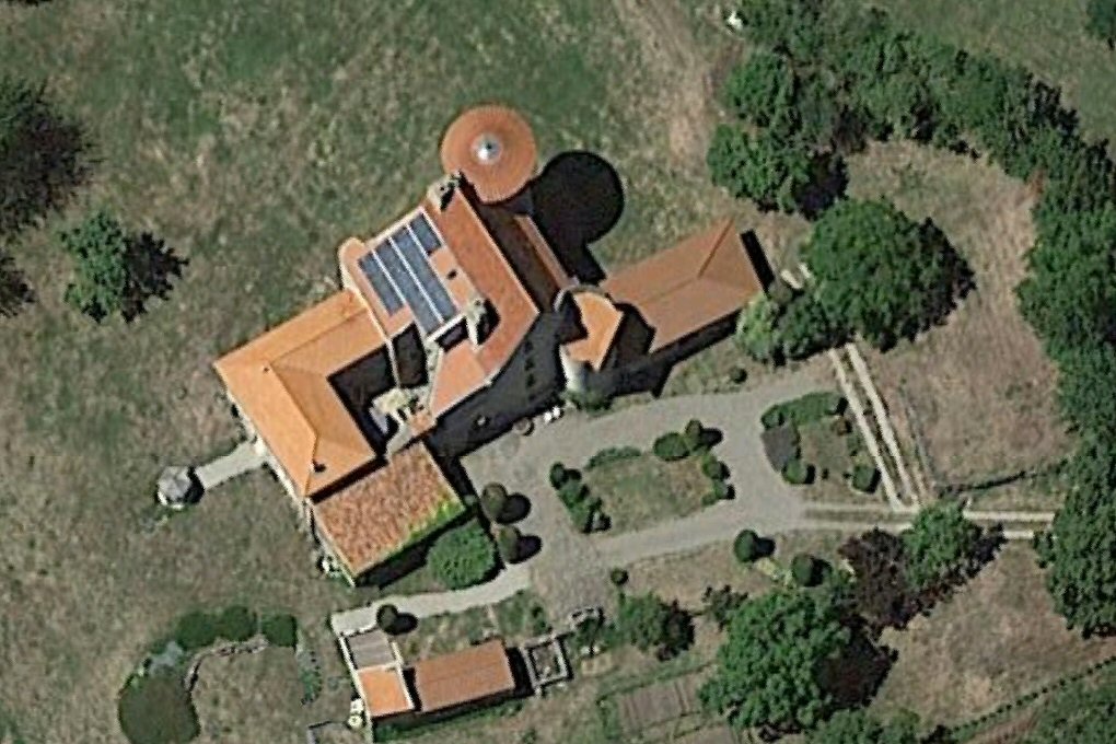 chateau de Contournat à Saint Julien de Coppel