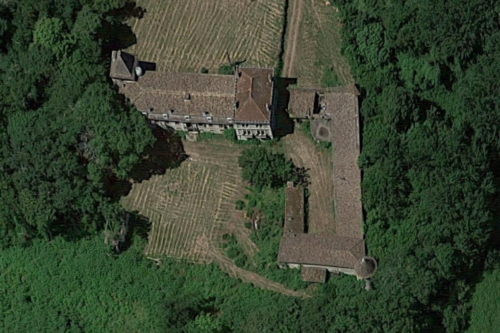 chateau Montagne à SaintPhilipped’Aiguille, propriété privée
