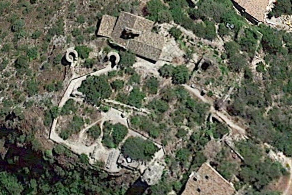 château de Rochecolombe, propriété privée vestigges