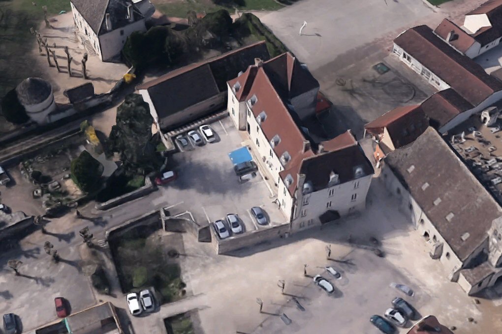 chateau de Sassenay abrite les locaux administratifs