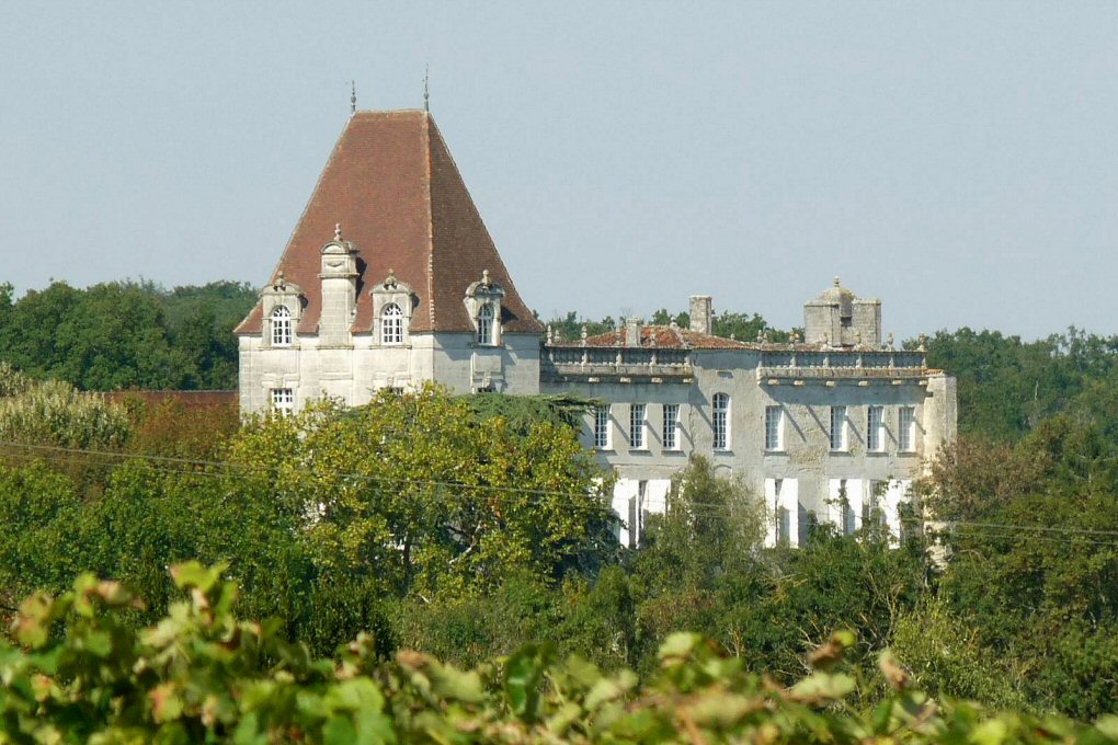 chateau de Bourg Charente, construction du XVIIe siècle