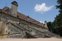 château de Chaumont La Guiche Saint-Bonnet-de-Joux