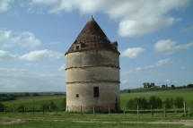 château Filhot pigeonnier