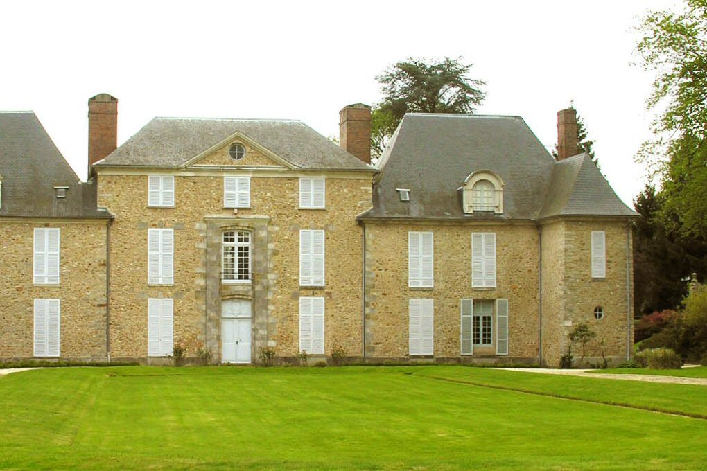 chateau de les Bains, se loue pour vos réceptions