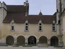château de l'Oisellerie   La Couronne