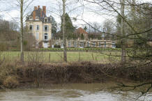 château de la Ferté Saint-Ambreuil