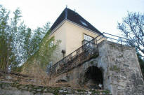 château de la Tour de Sarra Saint Genis Laval