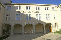 ch�teau d'Ombreval   Neuville sur Sa�ne