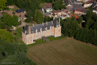 chateau de Saint Amand en Puisaye