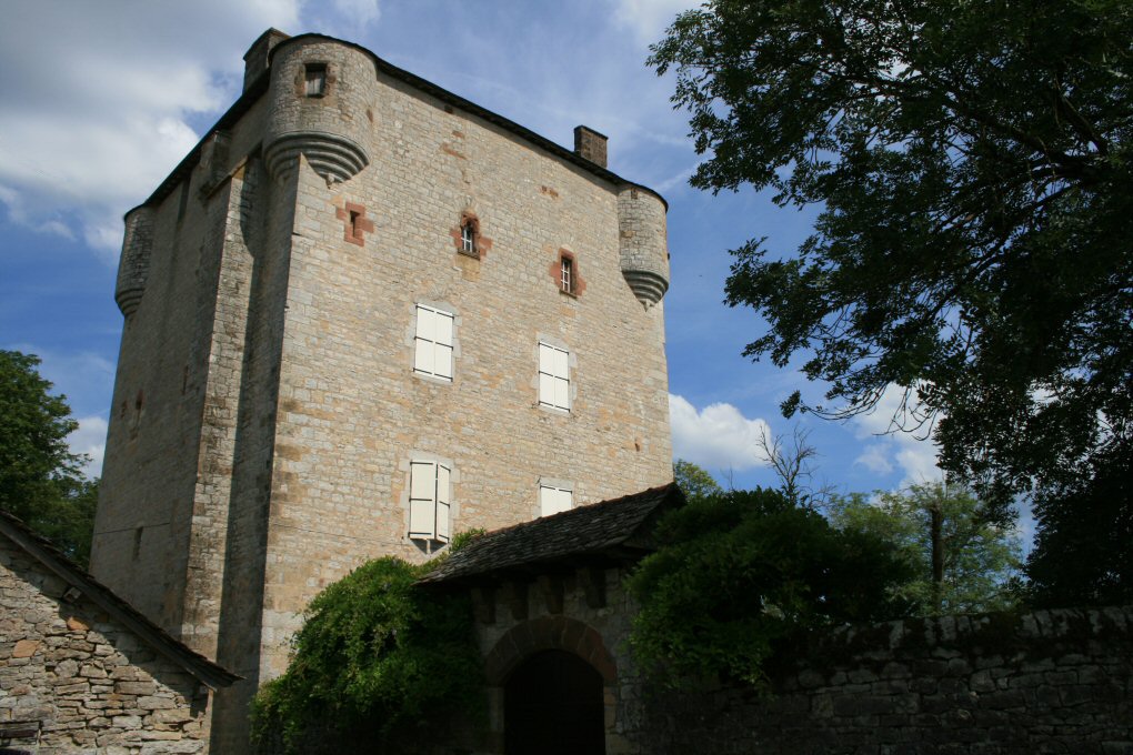 chateau de la Vayssière à SSalleslaSource, propriété privée