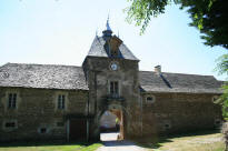 Ch�teau de Veilhac � Pont de Salars