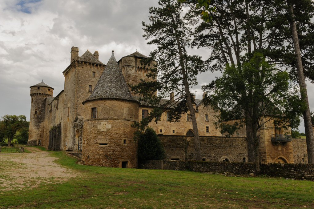 chateau des Bourines à Bertholène, classé MH en novembre 1963