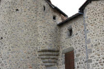 maison-forte de Pluviniers   Pi�gut-Pluviers