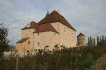 manoir de Moux   Corgoloin