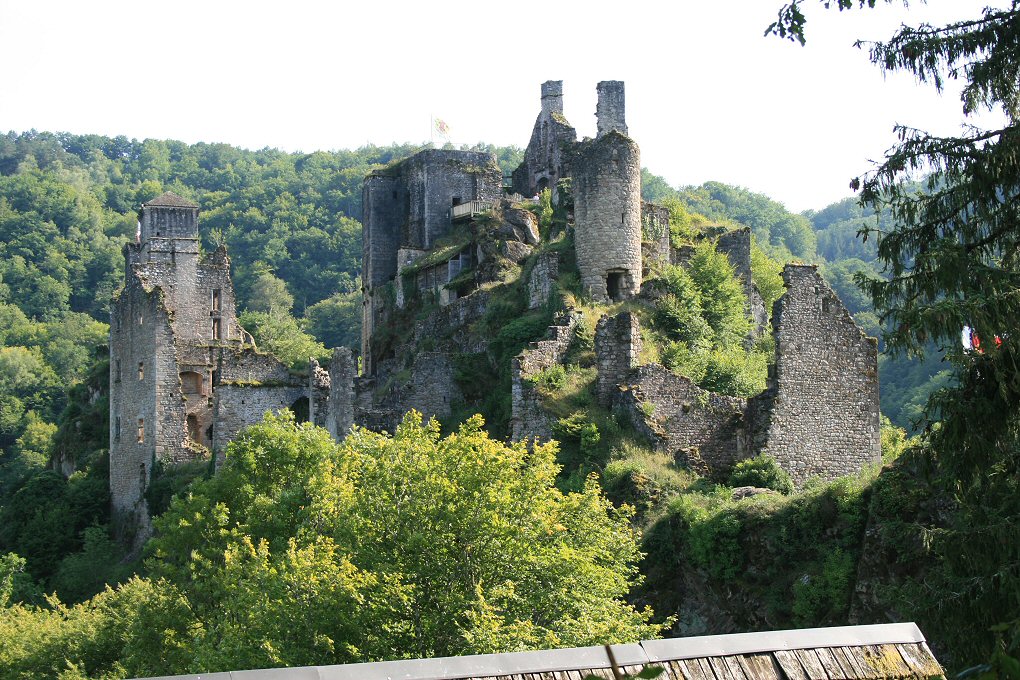chateau de Merle à Saint Geniez ô Merle, ouvert au public