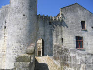 chateau de saint jean d'angle
