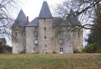 chateau de Brie Champagnac la Rivire