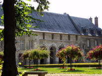 Palais des Evêques Comtes de Beauvais