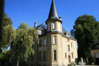 chateau de Chahury