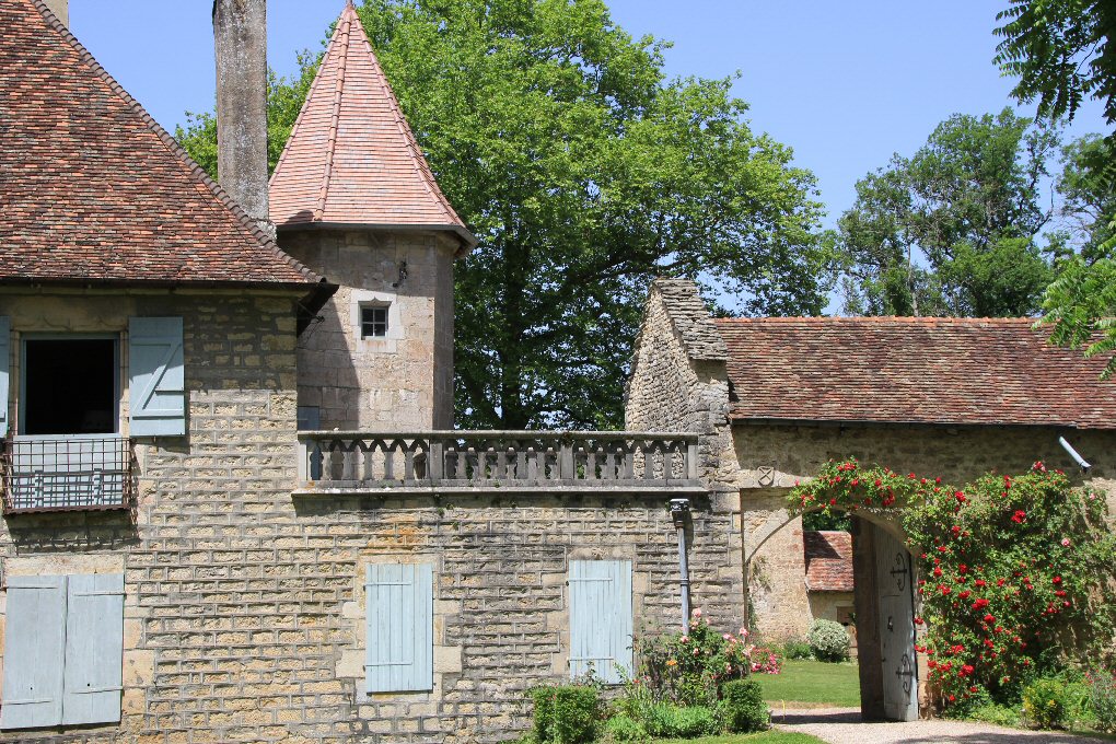 chateau de Chevroz, inscrit MH par arrêté du 24 octobre 1988