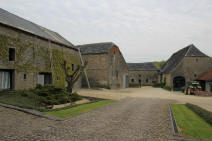 chateau de Cour sur Heure