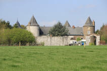 chateau de Forchies la Marche