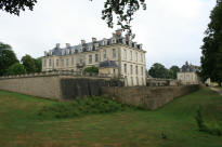 chateau de Kerguhennec