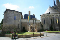 chateau de Martign Briand