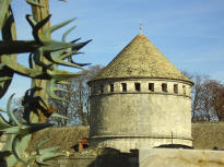 chateau du Mesnil Voisin pigeonnier