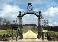 Chteau de Montgeoffroy a Maz