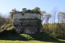 Tour de l'Architecte � Monthoiron