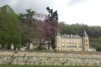 chateau de PerreuxNazelles Ngron