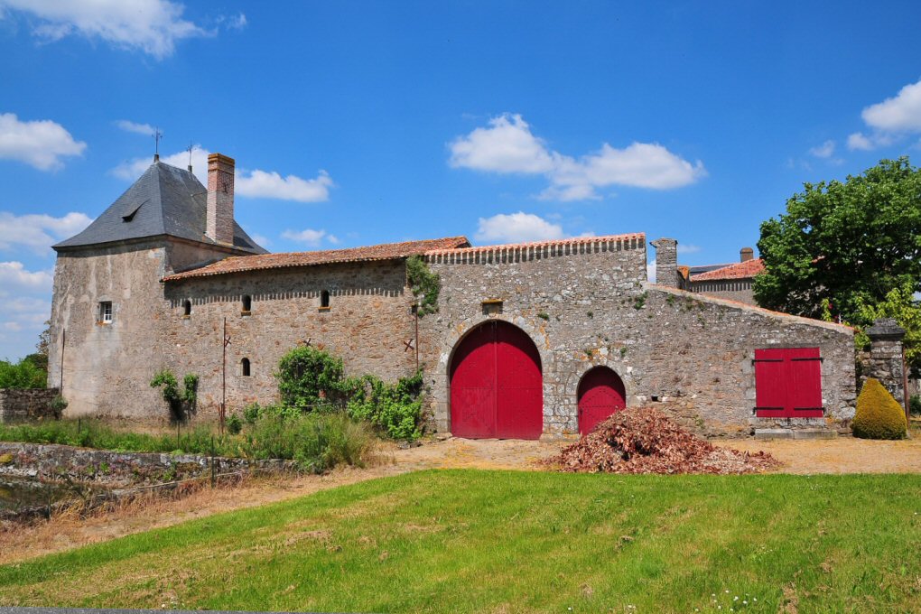 chateau de Retail à Legé, inscrit MH le 29 mars 1974