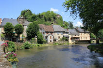 chteau de Sgur-le-Chteau