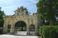 Ch�teau de Surg�res