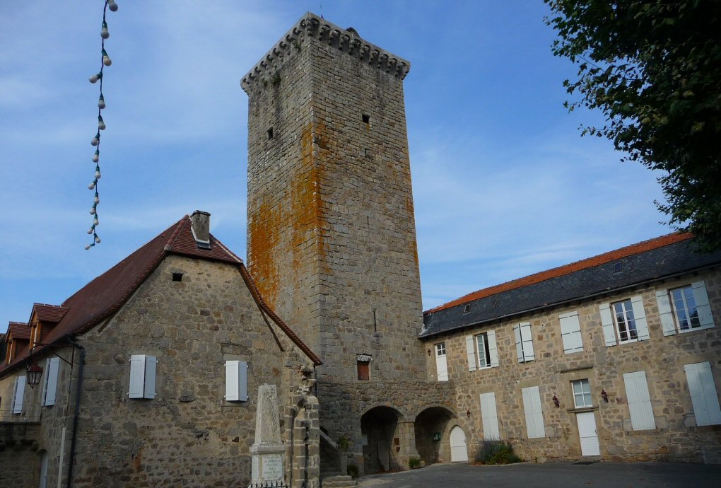 tour de Teyssieu, musée de la Préhistoire du Ségala Quercynois
