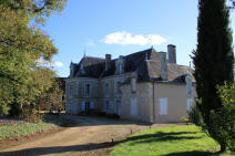 chateau de Tournepoêle à Bellefonds
