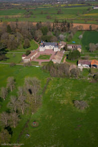 ch�teau des Loges � La Chapelle B�ton