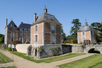 Chteau du Plessis FortiaHuisseau en Beauce