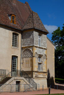 Palais de l'Abb� Jacques d'Amboise   Cluny