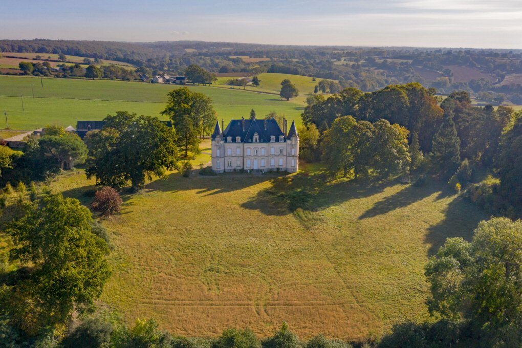château de la Chaussonnerie à SaintJeansurMayenne