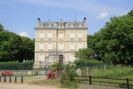 château de Lord Davis à Charbonnières-les-Vieilles