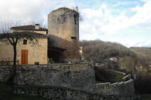 chateau de Blanquefort sur Briolance