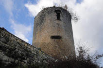 chateau de Blanquefort sur Briolance