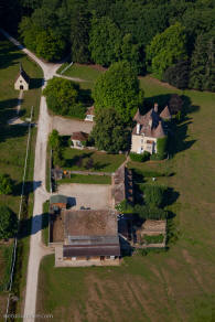 chateau de Boutissaint � Treigny
