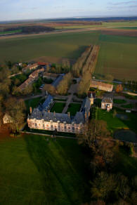 chateau de Brcourt  Douains