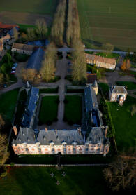 chateau de Brcourt  Douains