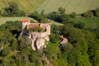 chateau fort de Buss�ol � Vic le Comte