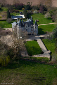 chateau de Chatelars � Meursac