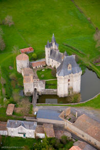 chateau de Cherveux